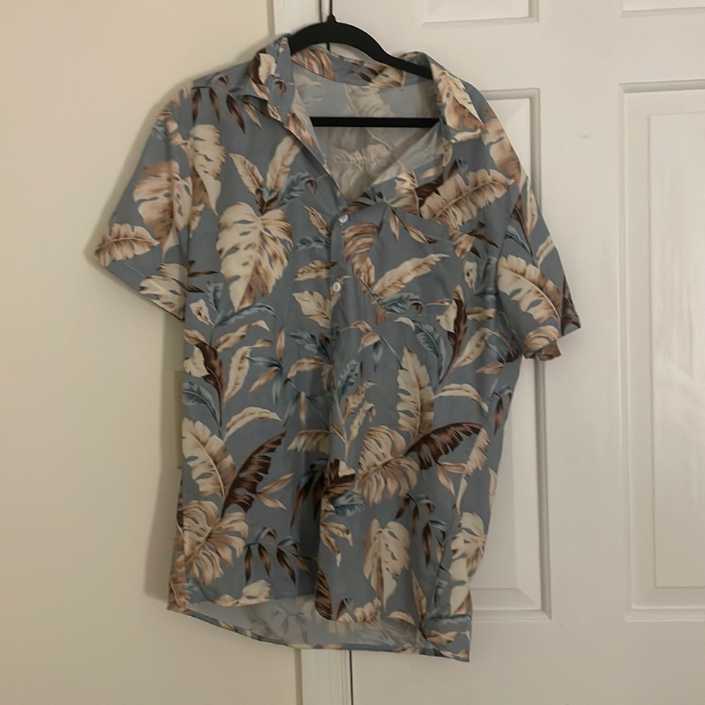 Medium blue Hawaiian shirt button up